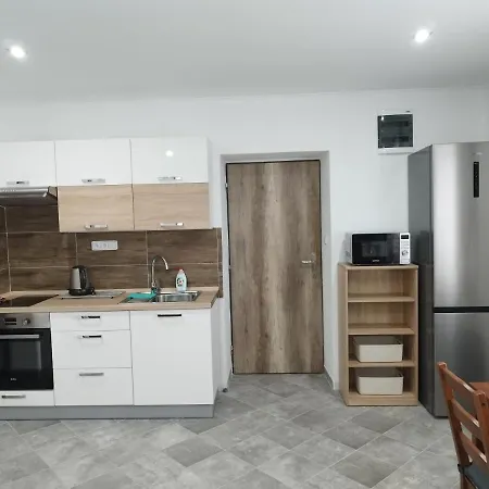 منزل ريفي V Zimrovicich *