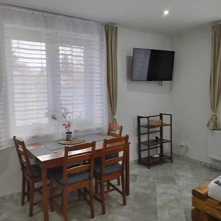 V Zimrovicich منزل ريفي *